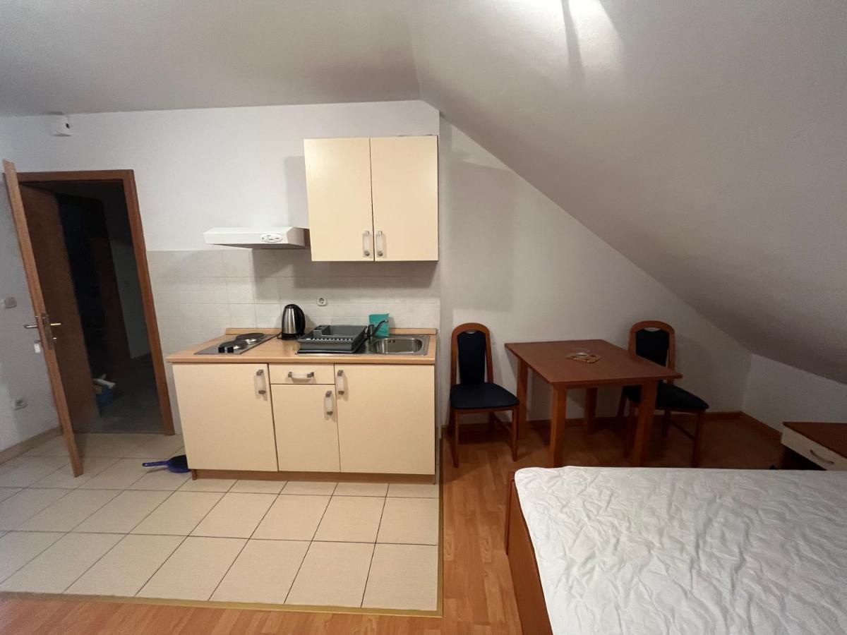 Apartment Put Makra 14 Makarska